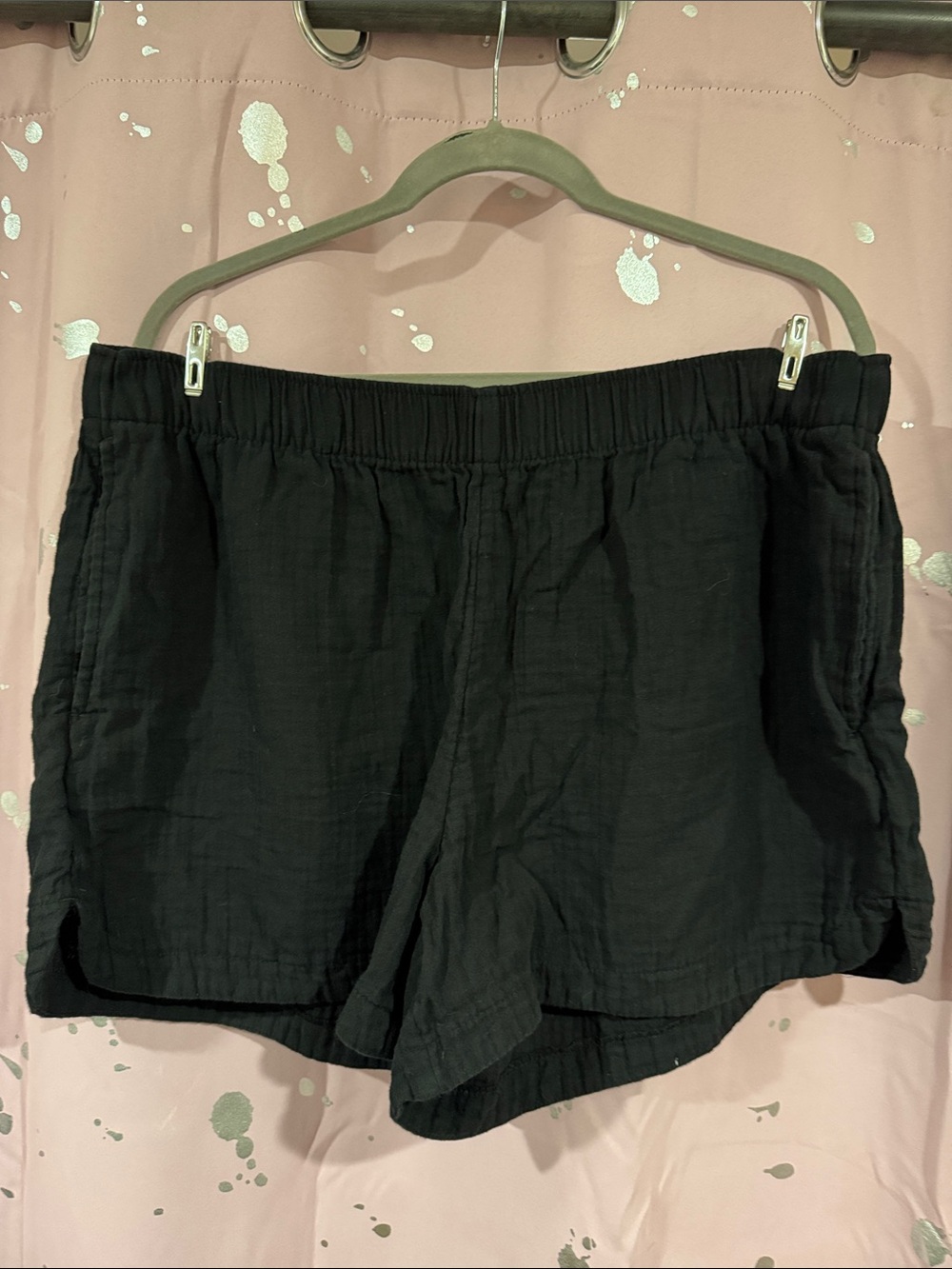 Old Navy Black Women's Elastic-Waist Athletic Shorts
